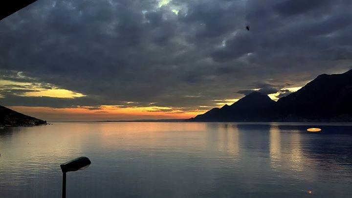 Piccolo Hotel Direkt Am See Brenzone sul Garda Eksteriør bilde